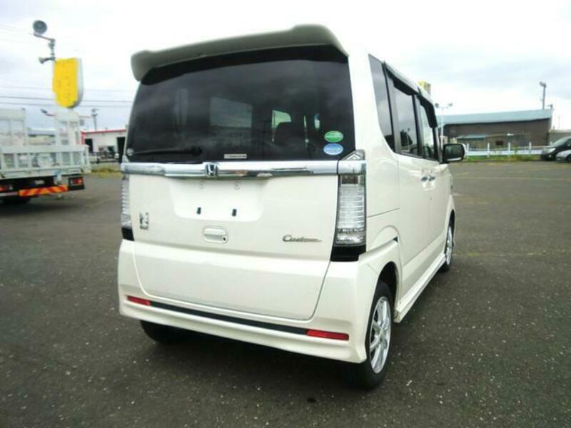 N BOX CUSTOM