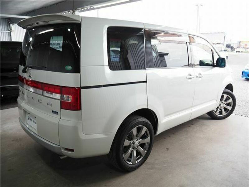 DELICA D5