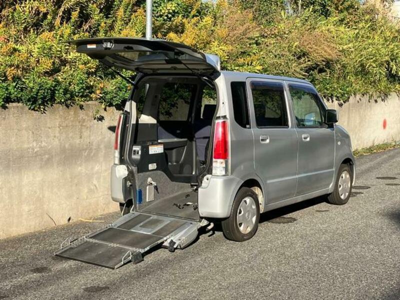 WAGON R