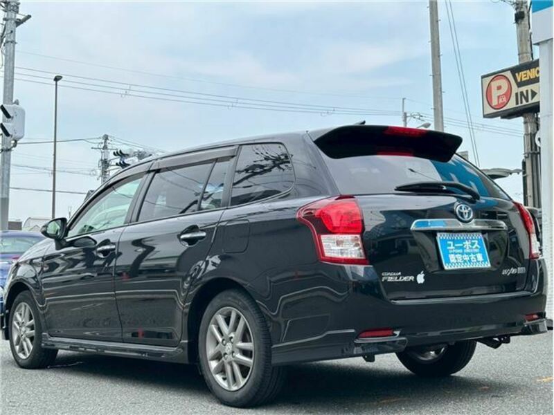 COROLLA FIELDER