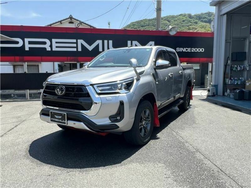 TOYOTA HILUX