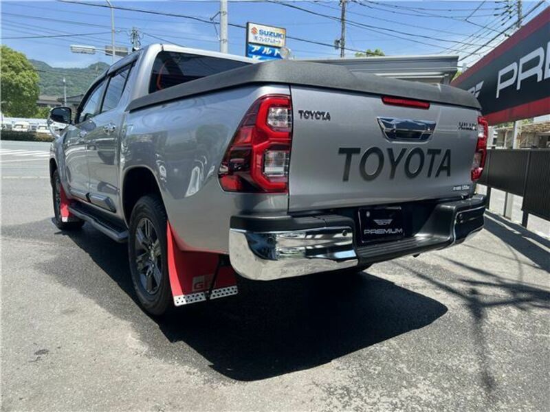 HILUX