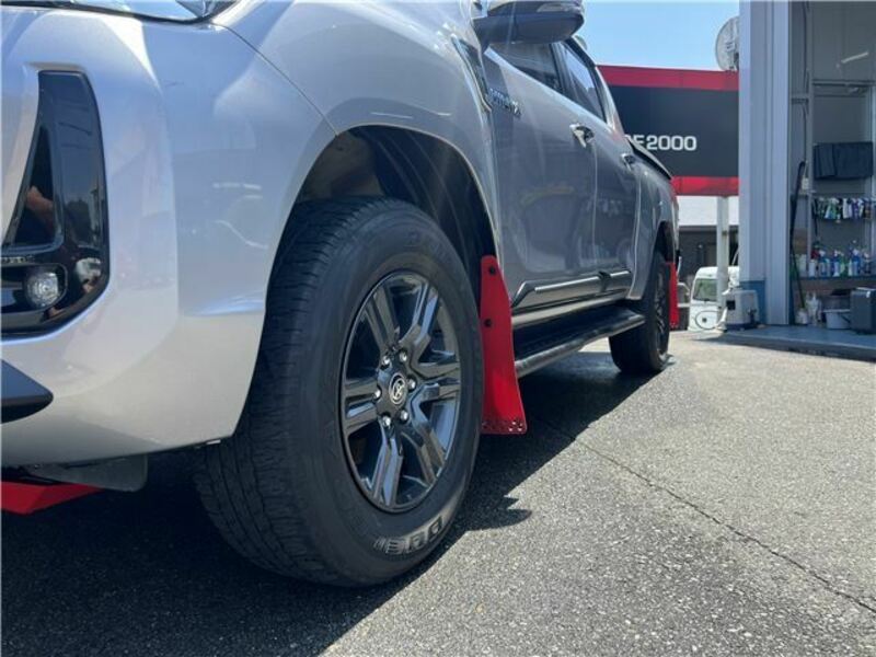 HILUX
