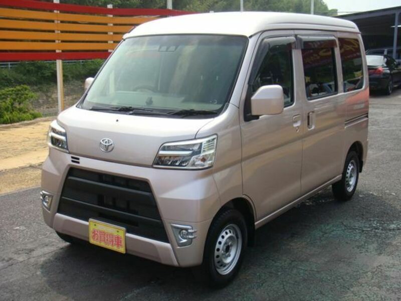 TOYOTA PIXIS VAN