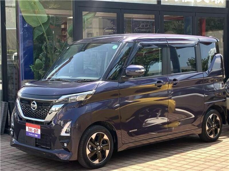 NISSAN ROOX
