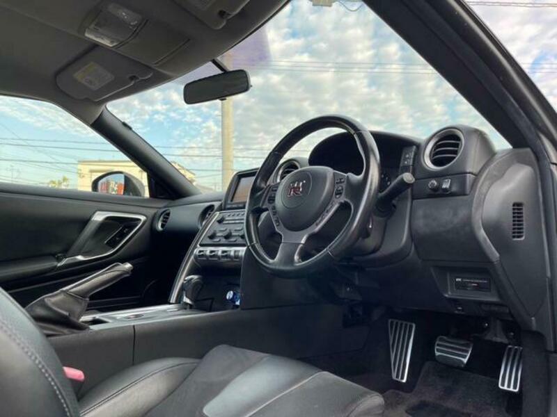 GT-R