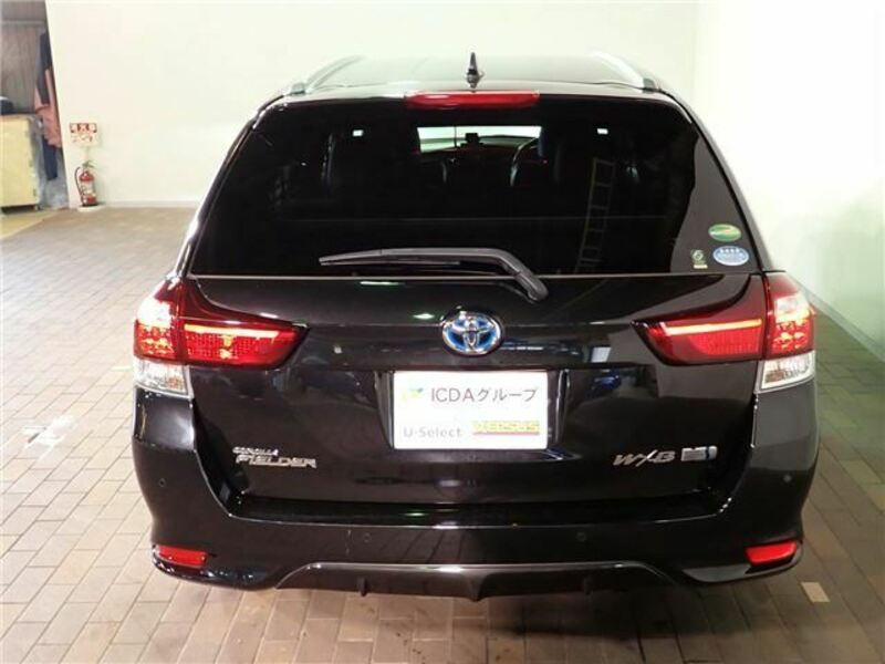 COROLLA FIELDER