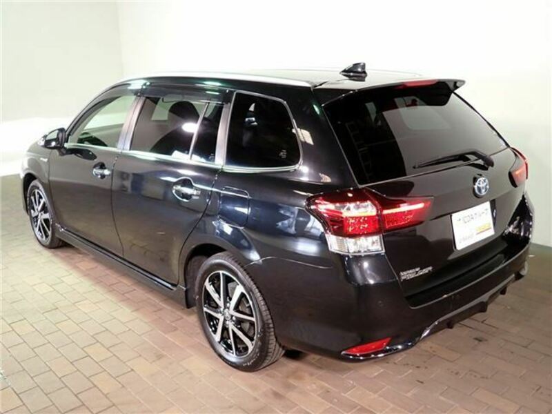 COROLLA FIELDER