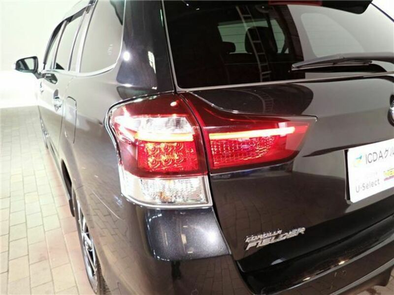 COROLLA FIELDER