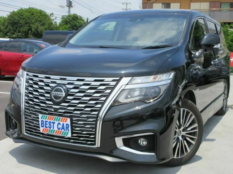 NISSAN ELGRAND