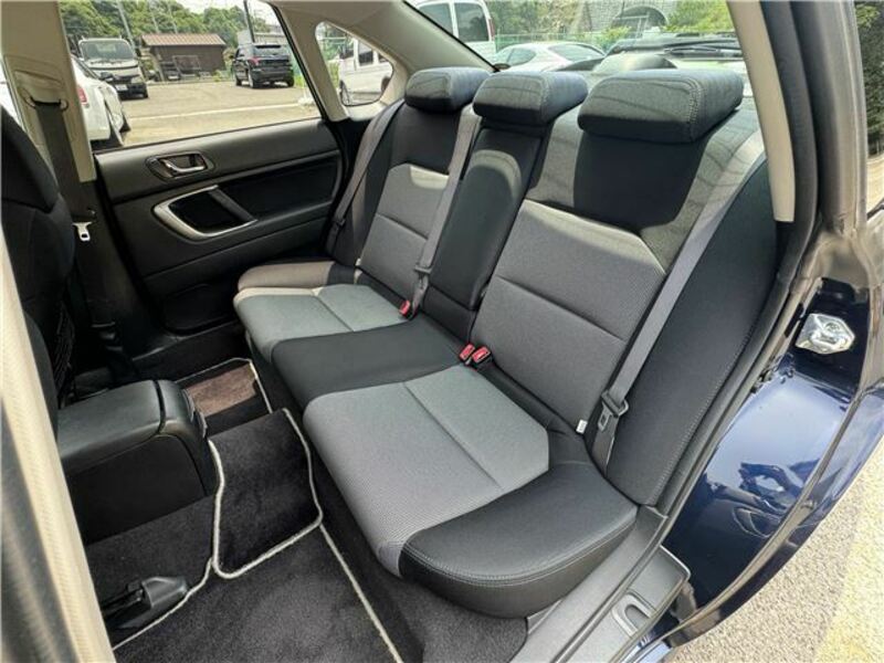 LEGACY B4