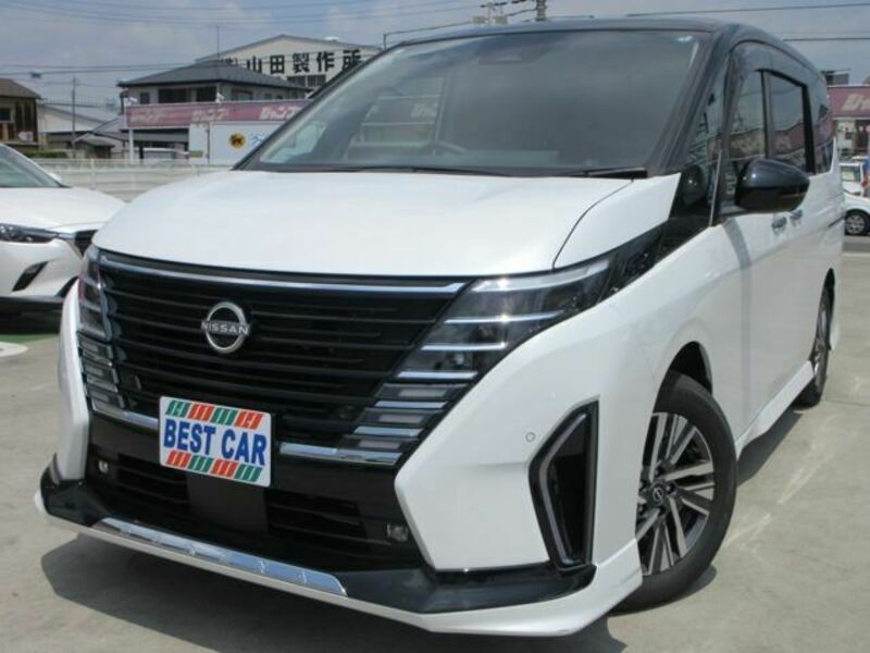 NISSAN SERENA