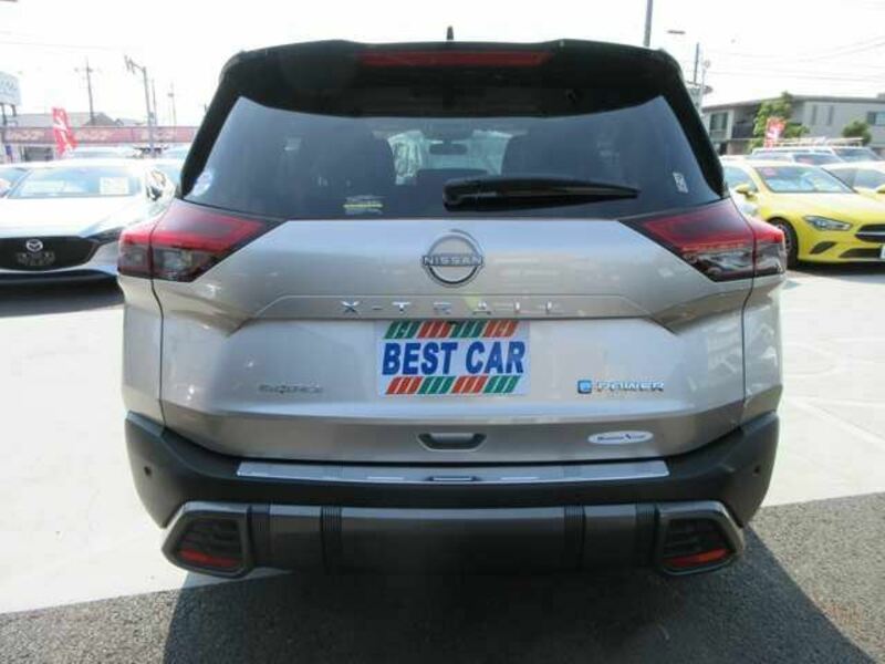 X-TRAIL
