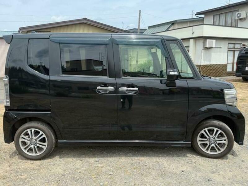 N BOX CUSTOM