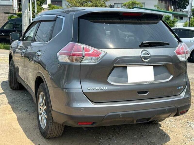 X-TRAIL