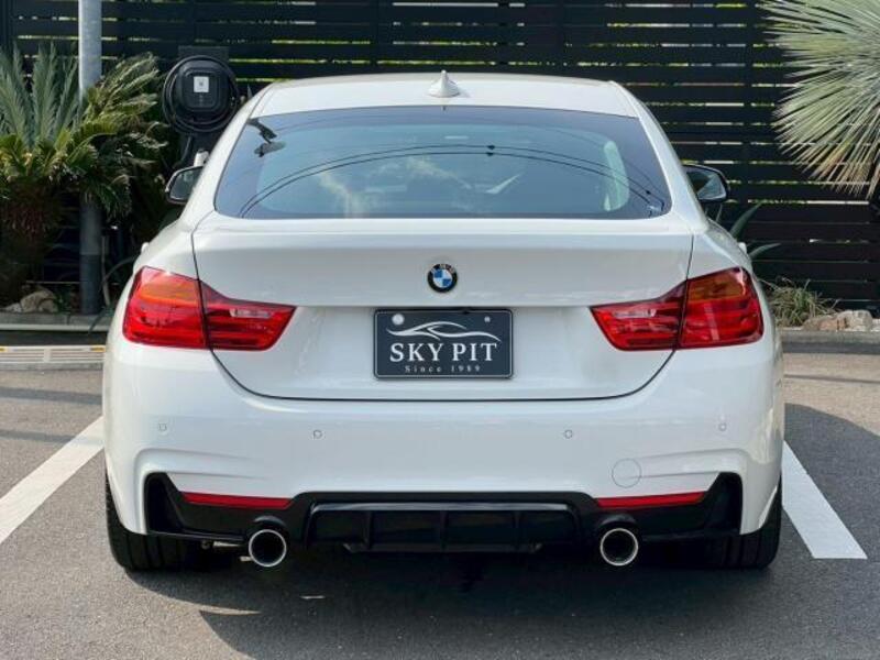 4 SERIES