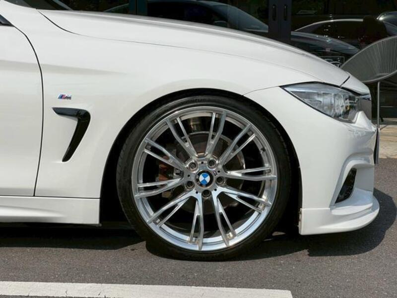 4 SERIES