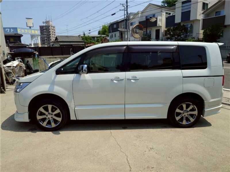 DELICA D5