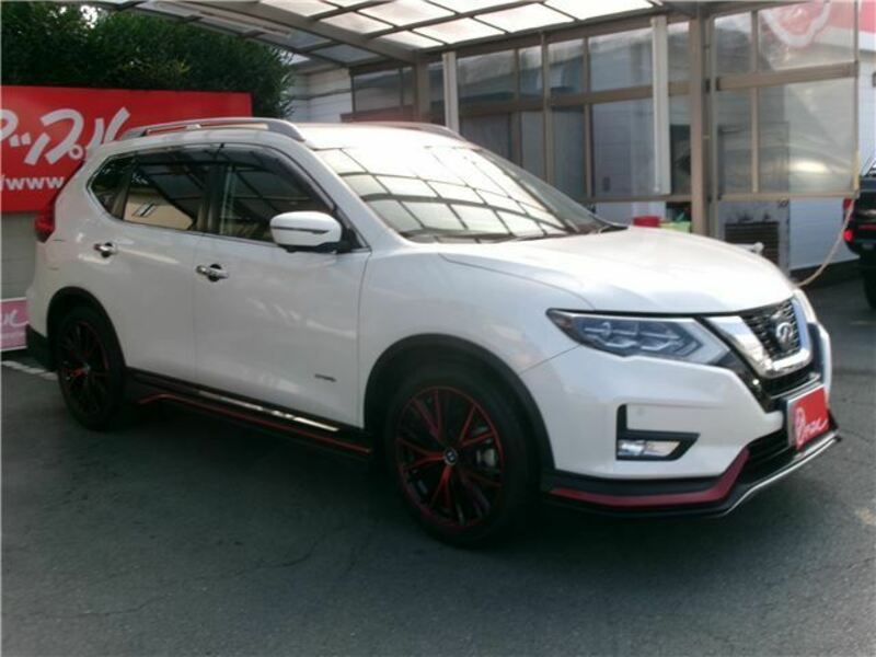 X-TRAIL