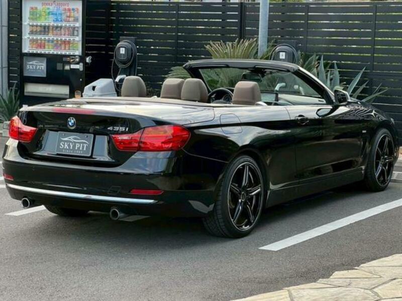 4 SERIES