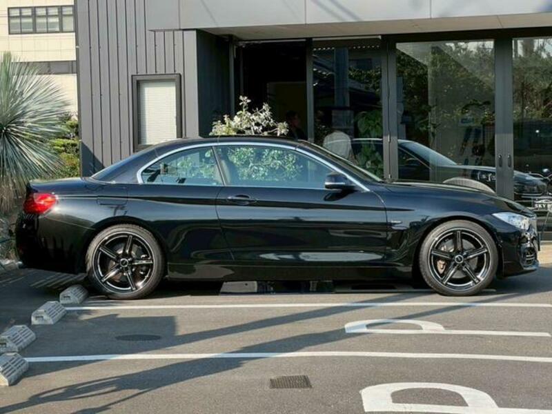 4 SERIES