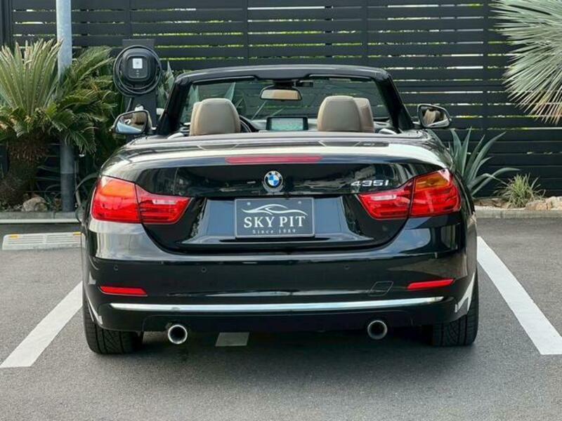 4 SERIES