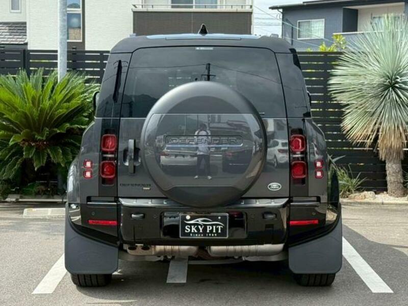 DEFENDER