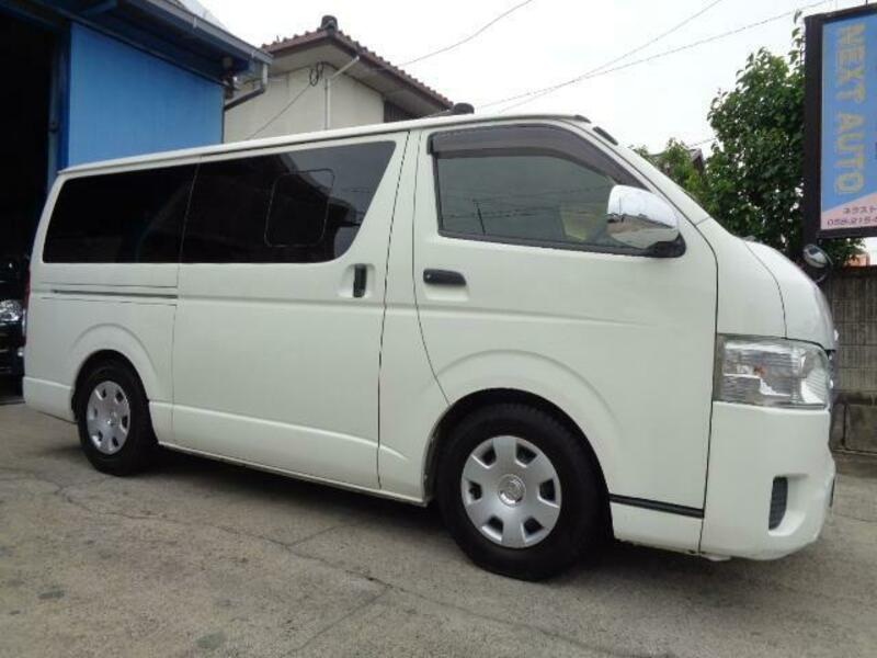 HIACE VAN