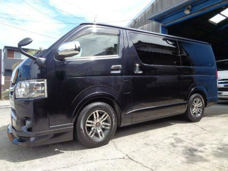 HIACE VAN