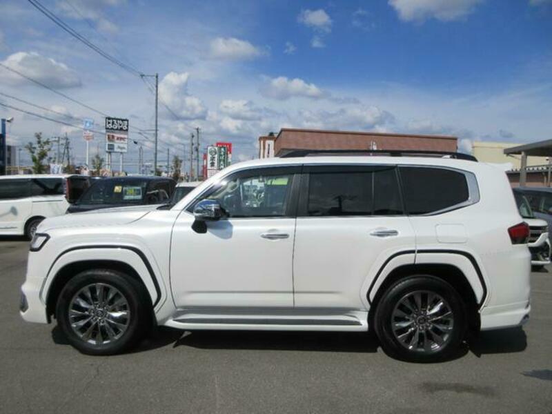 LAND CRUISER