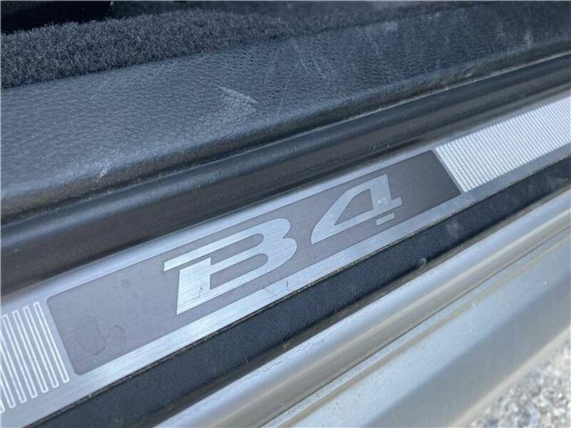 LEGACY B4