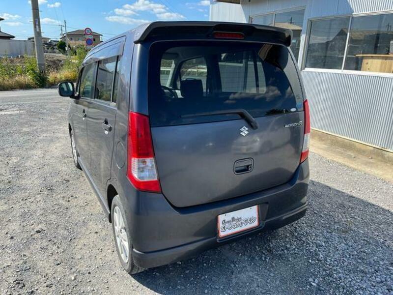 WAGON R