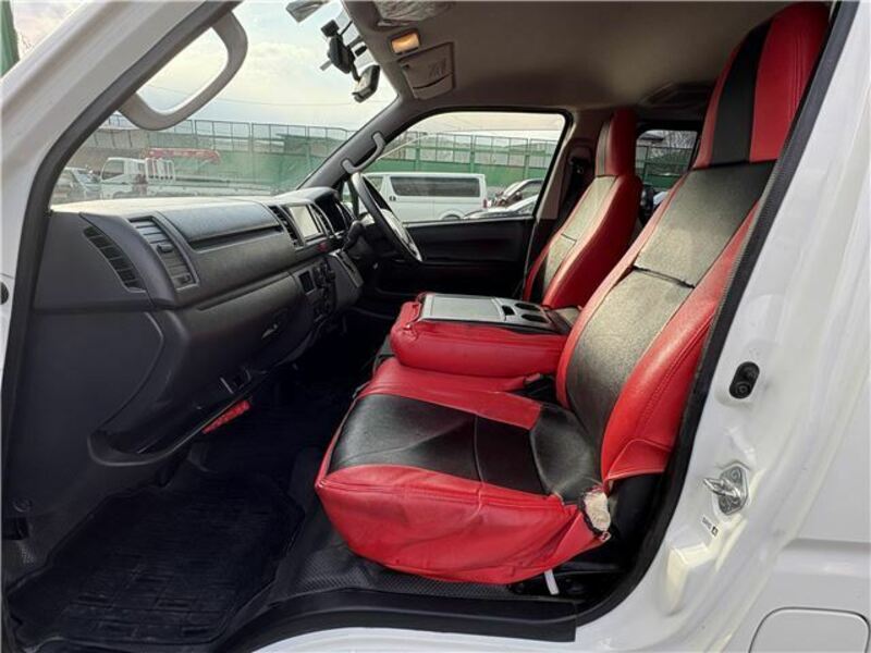 HIACE VAN