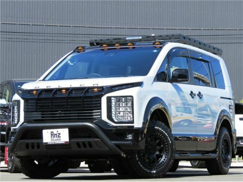 MITSUBISHI DELICA D5
