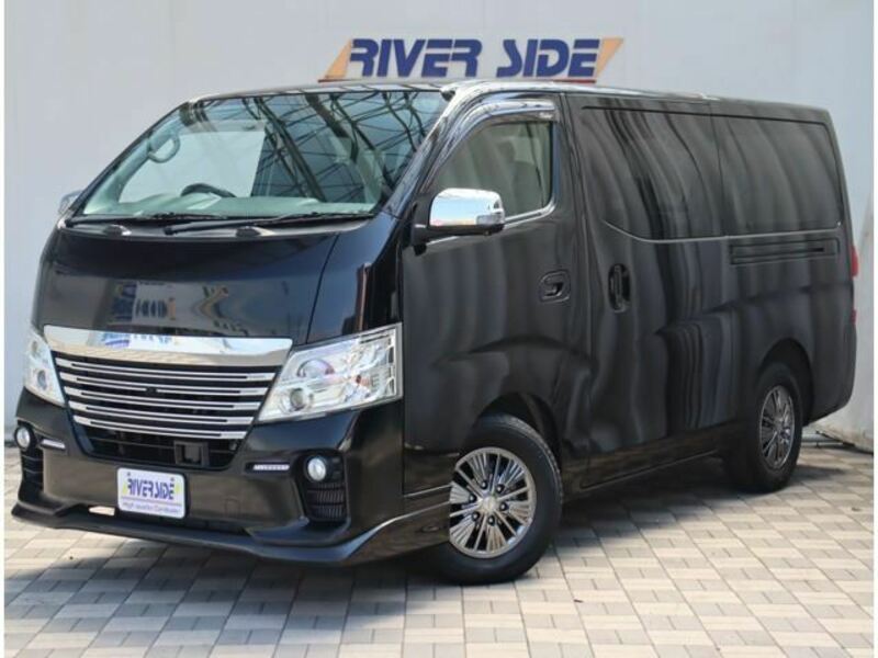 NV350 CARAVAN-0