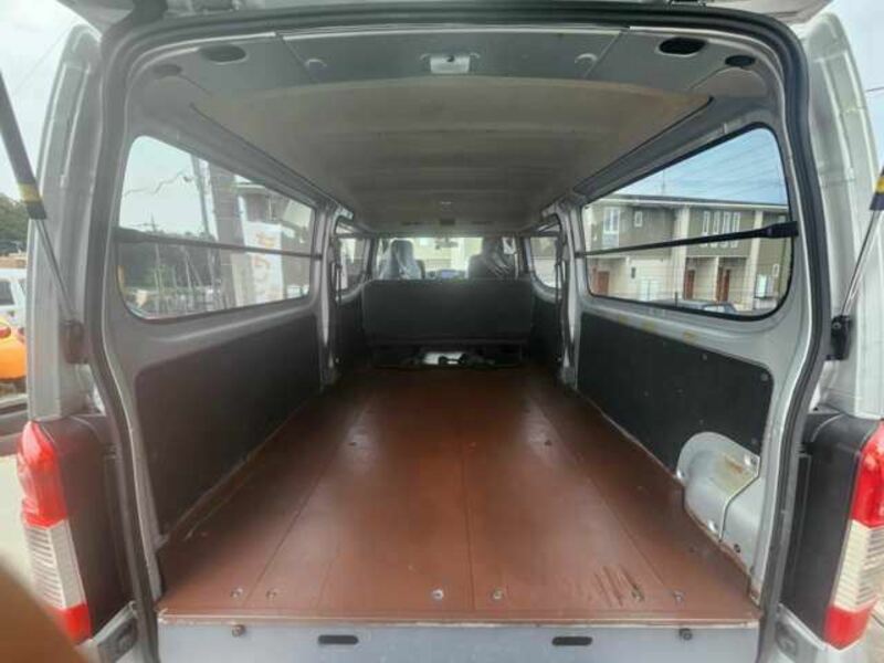 NV350 CARAVAN