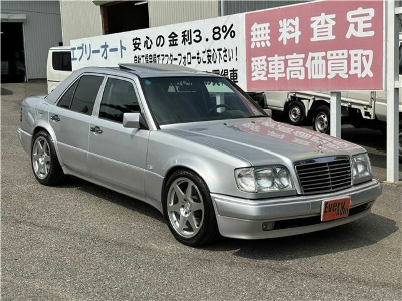 MERCEDES-BENZ E-CLASS