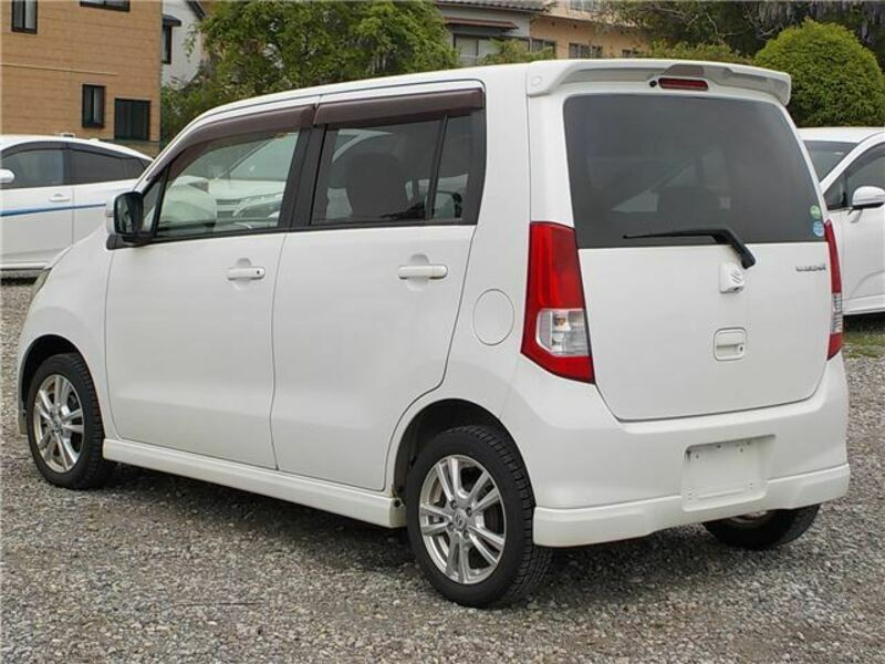 WAGON R