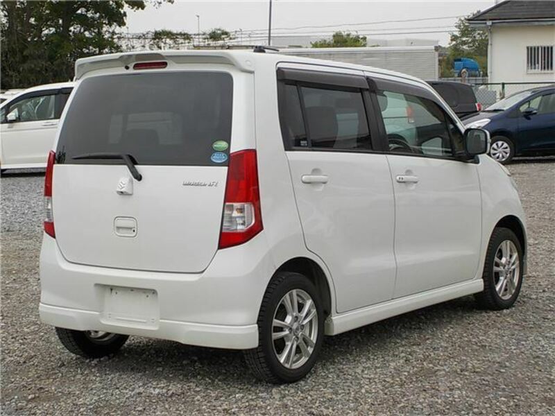WAGON R