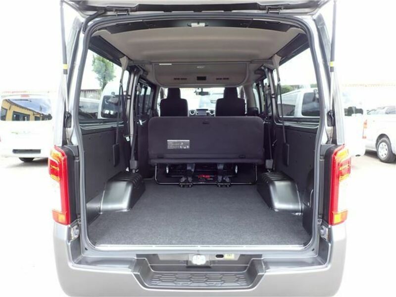 NV350 CARAVAN