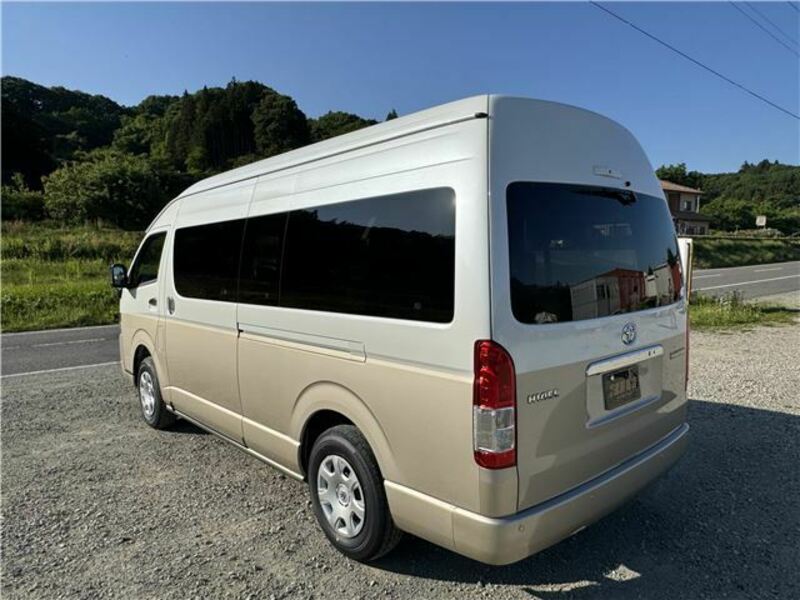 HIACE