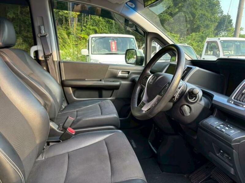 STEPWAGON SPADA