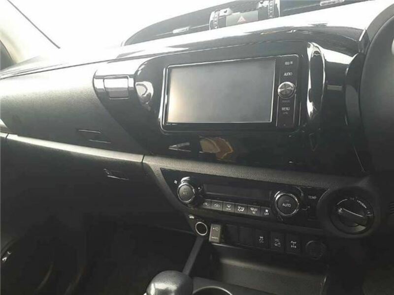 HILUX