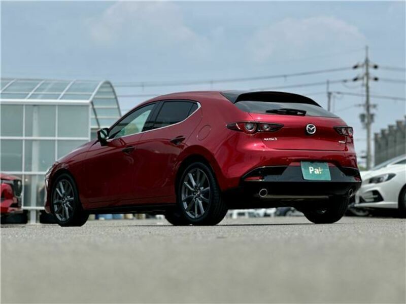 MAZDA3