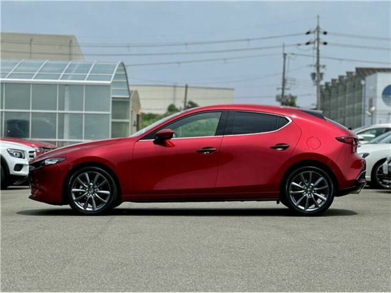 MAZDA3