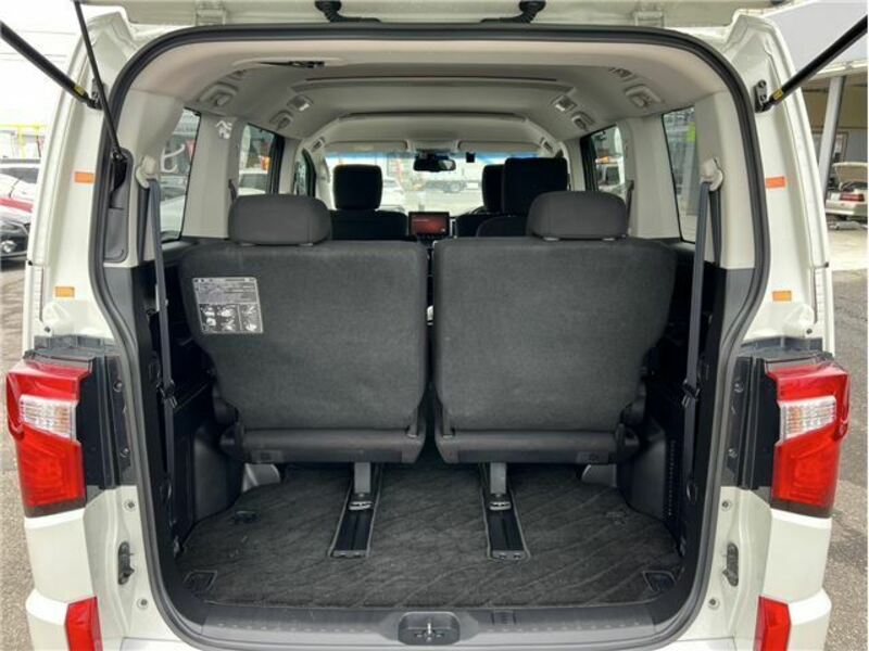 DELICA D5