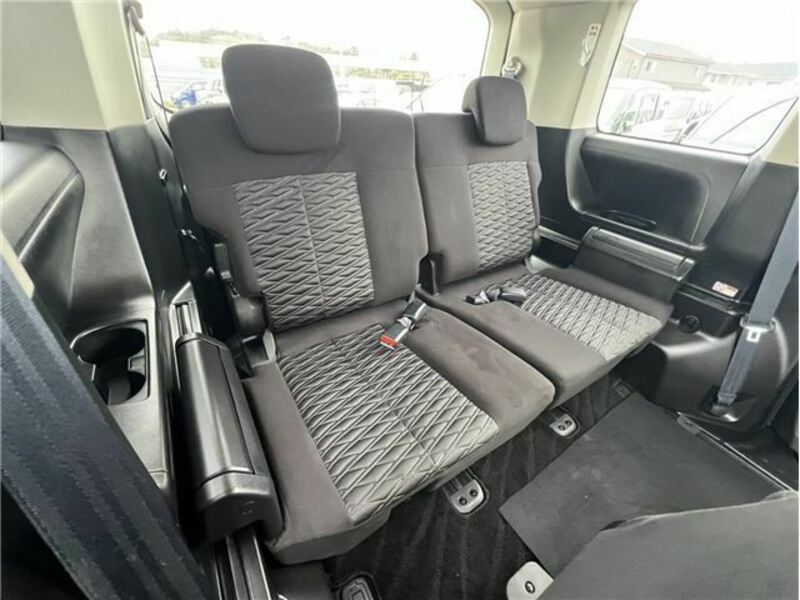 DELICA D5