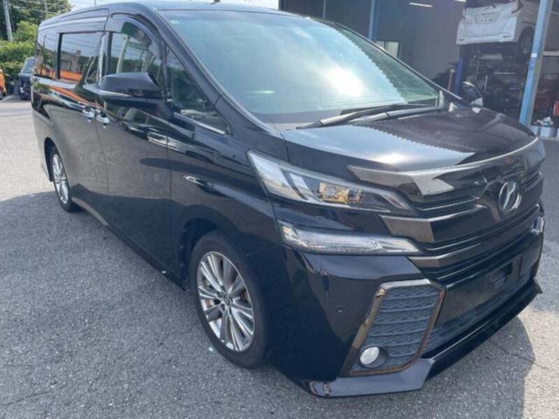 TOYOTA VELLFIRE