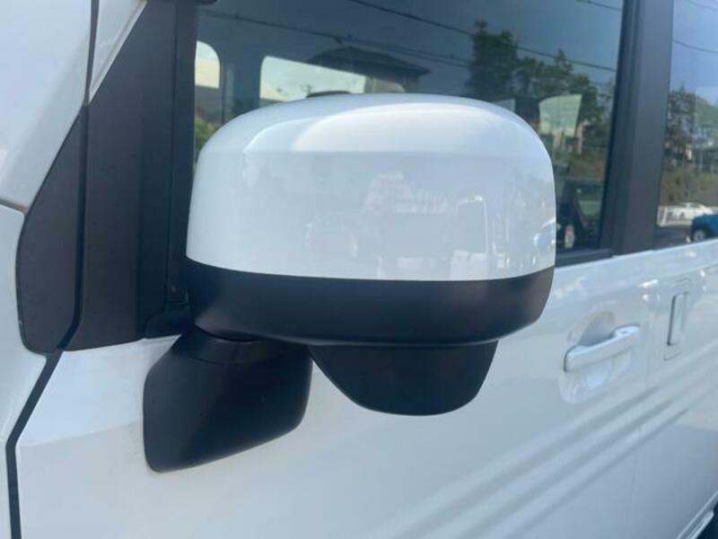 N-VAN