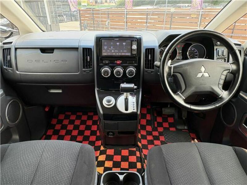 DELICA D5